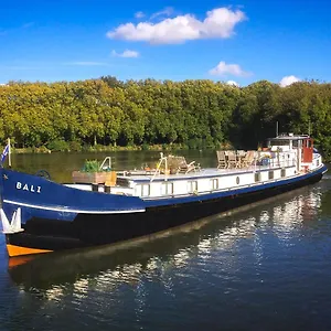Bateau Peniche Au Coeur De Rijsel